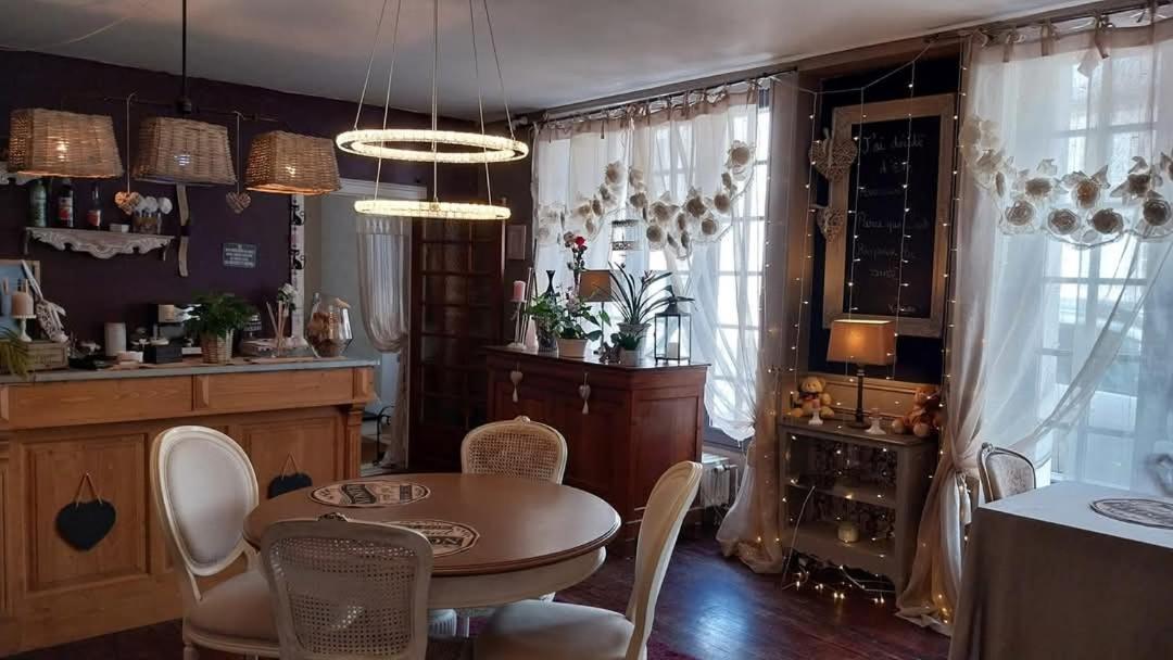 Le 7 Pompadour Hotel Arnac-Pompadour Ngoại thất bức ảnh